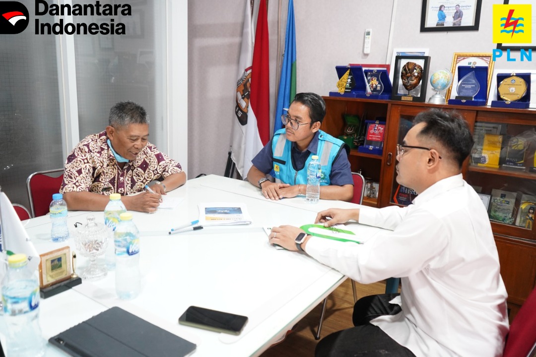 PLN Pusertif dan YBM PLN Tebar Berkah Idul Adha 1447 H, Perkuat Kepedulian Sosial dan Semangat Berbagi